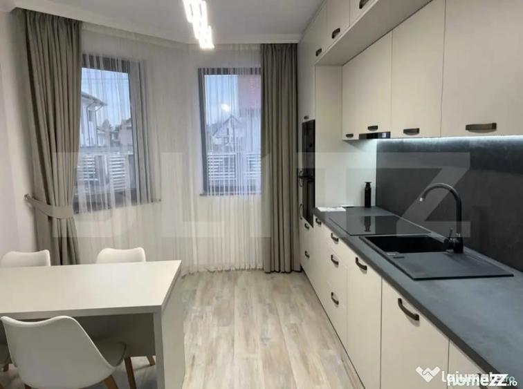 Casa Premium cu 6 camere, 238 mp utili, zona centrala, Radau - 9