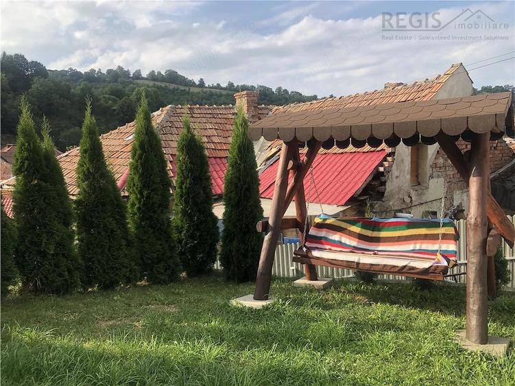 Casă cu 2 camere cu Teren 100 Mp în Schei