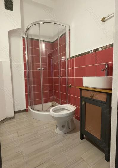 Casă individuală cu 3 camere cu Canalizare în Iancului