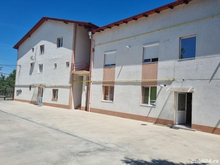 Apartament cu 4 camere decomandat în Deta