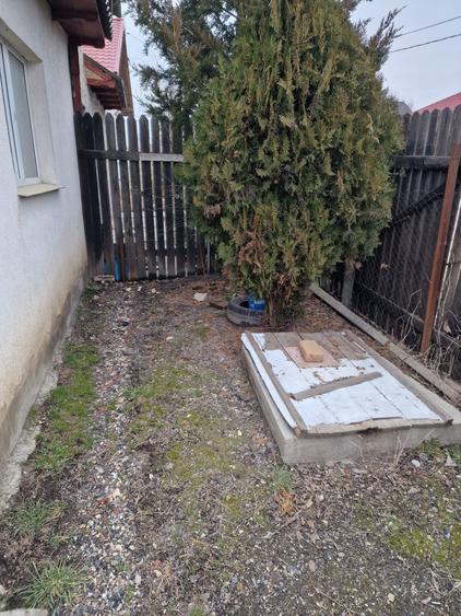 Casă cu 1 camere decomandat în Lumina