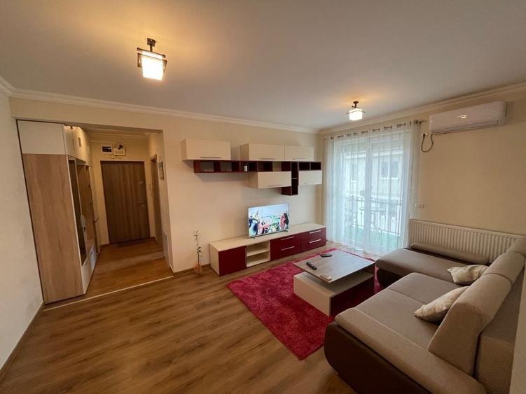 Apartament cu 2 camere semidecomandat, mobilat în Giroc