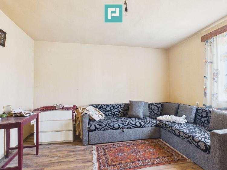 Casă individuală cu 2 camere cu Teren 1570 Mp în Șiria