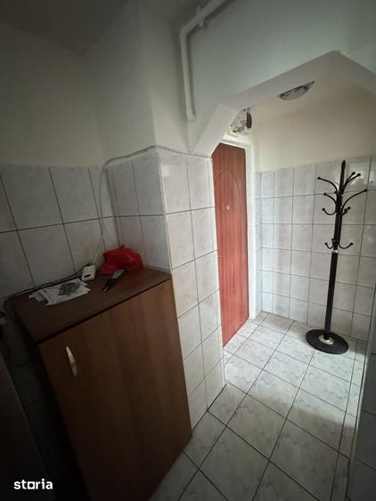 Apartament cu 3 camere în Berceni — fotografia 3