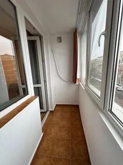Apartament cu 2 camere semidecomandat în Gara de Nord