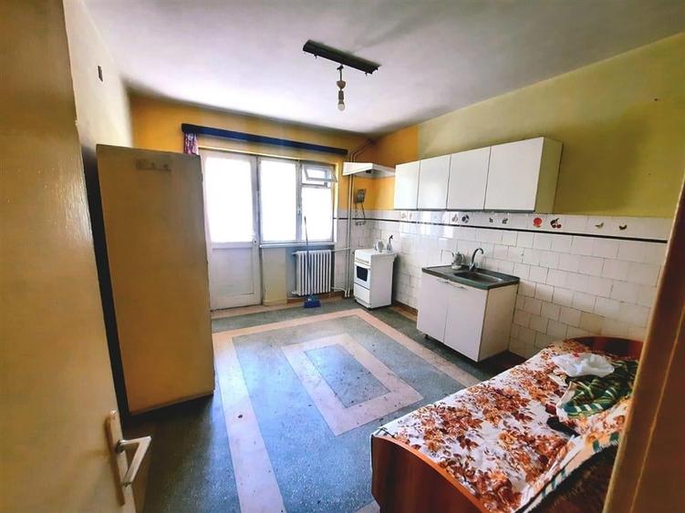 Casă individuală cu 4 camere cu Teren 309 Mp în Central