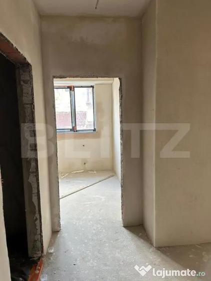 Garsonieră decomandată în Central