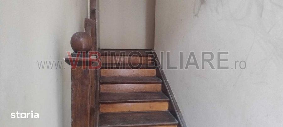 Apartament cu 6 camere în Central
