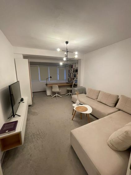 Apartament cu 2 camere decomandat, mobilat în Complex Studențesc