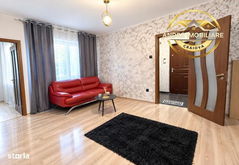 Apartament cu 3 camere semidecomandat în Calea Severinului