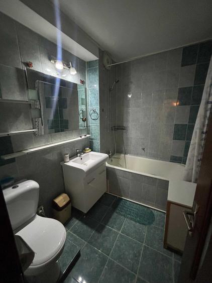Apartament cu 2 camere în Micro 16