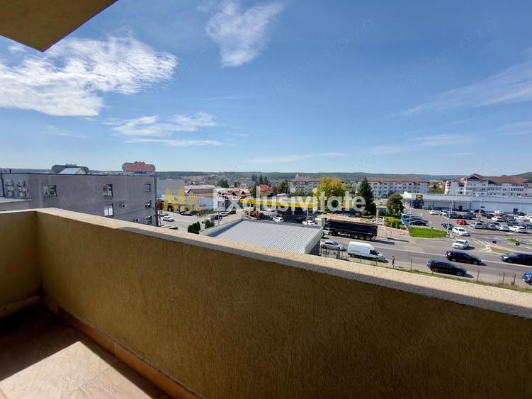 Apartament cu 3 camere decomandat, mobilat în Big-Bascov