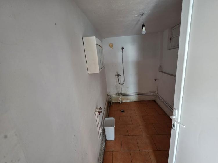 Casă cu 4 camere cu Teren 497 Mp în Dragomirești-Deal