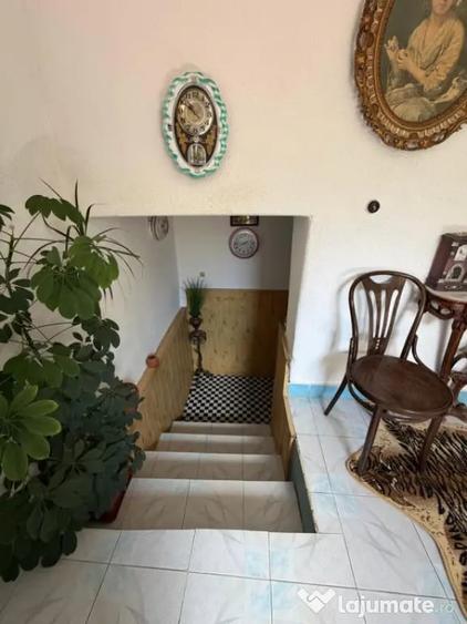 Casă cu 5 camere cu Teren 130 Mp în Lascăr Catargiu