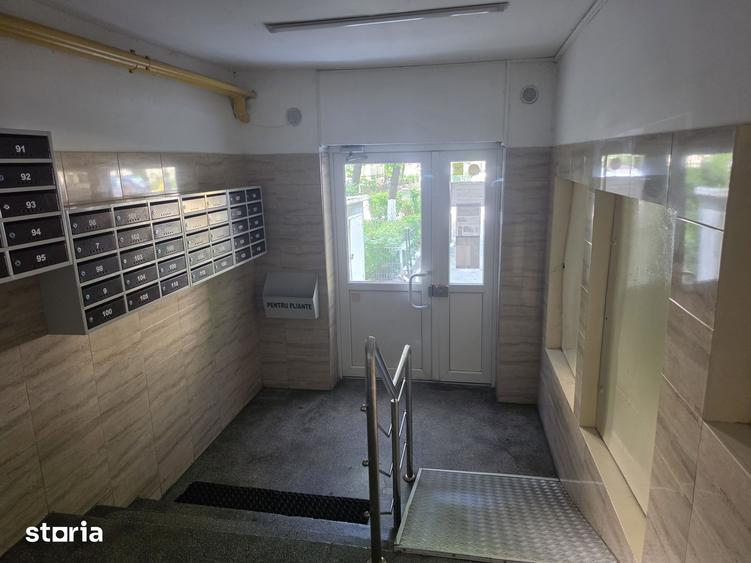 Apartament cu 2 camere decomandat în Colentina