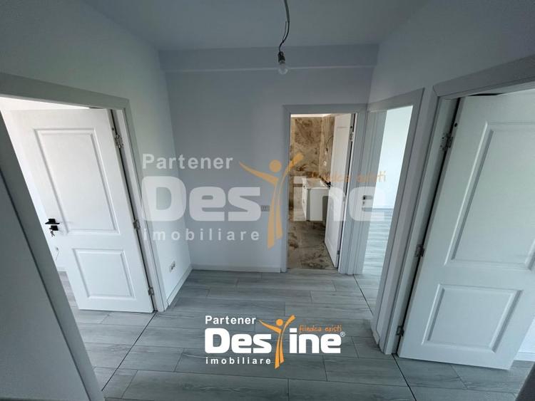 Duplex cu 5 camere cu Canalizare în Valea Lupului