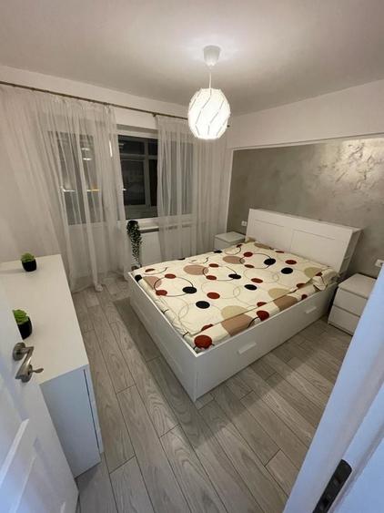 Apartament cu 3 camere decomandat în Ultracentral