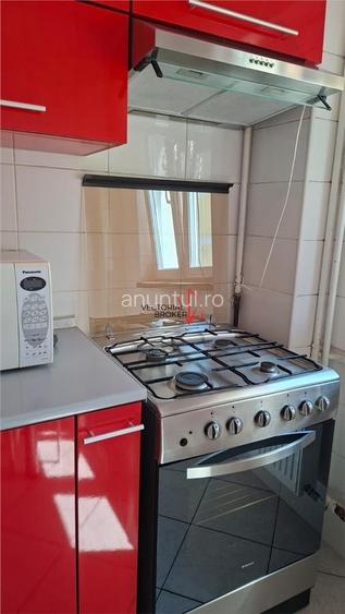 Basarabia - Diham 2 camere decomandate, 60mp, mobilat , utilat, bl.1983