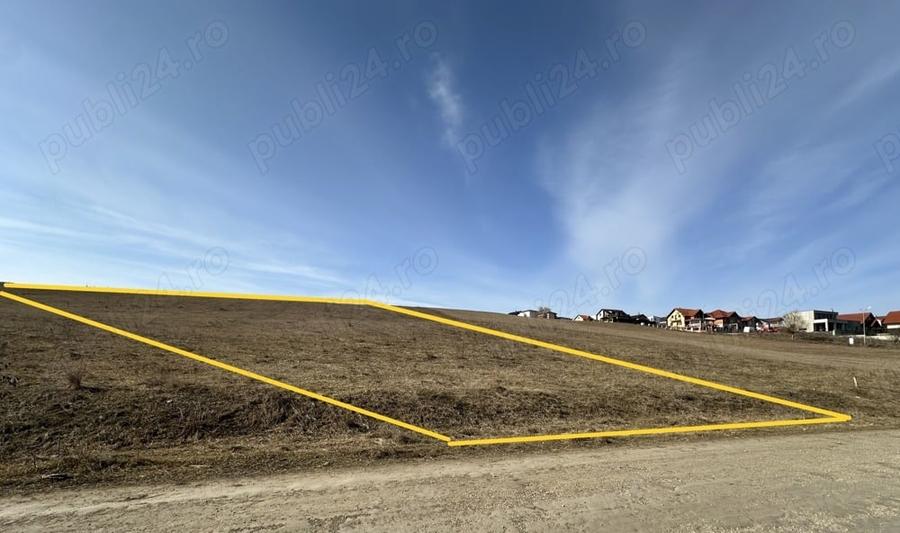 Teren de 3300 mp, în Central