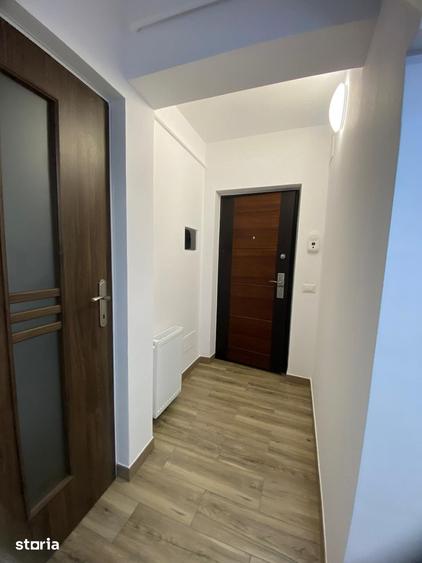 Apartament cu 2 camere decomandat în Energiei
