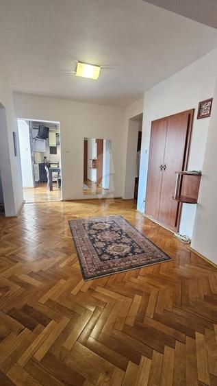 Apartament cu 4 camere decomandat, mobilat în Zorilor