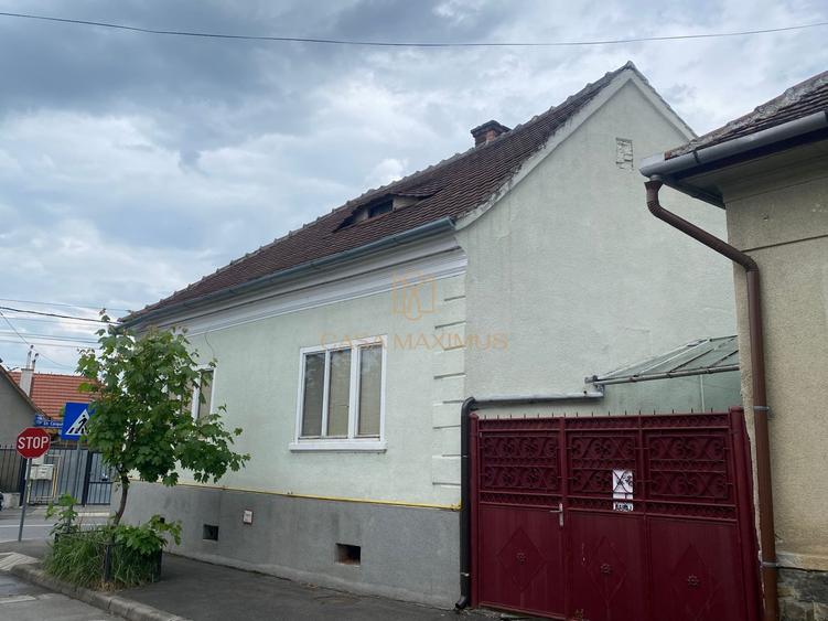 Casă individuală cu 4 camere cu Canalizare în Piața Cluj