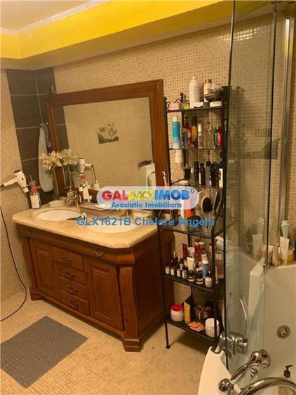 Apartament cu 5 camere decomandat, mobilat în Central