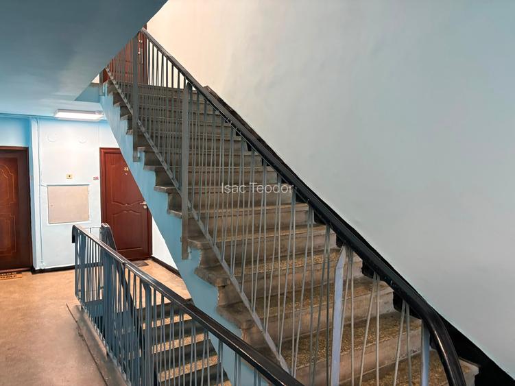 Apartament 3 camere decomandat, metrou Nicolae Grigorecu-Prevederii