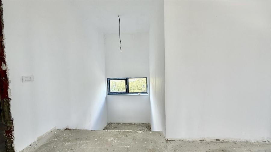 Casă cu 4 camere cu Teren 450 Mp în Aroneanu