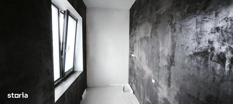 Casă cu 4 camere în Corunca