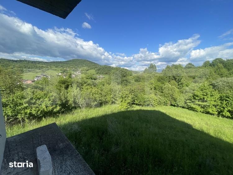 Casă cu 5 camere cu Teren 1800 Mp în Central