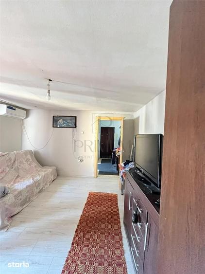 Apartament cu 2 camere semidecomandat în Dâmbovița