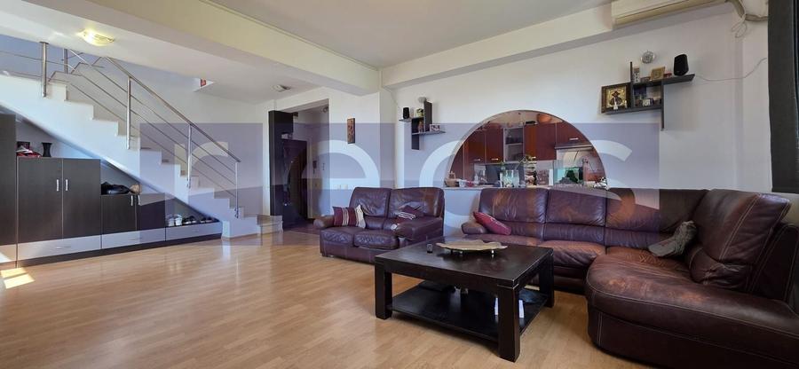 Apartament cu 4 camere în Dristor