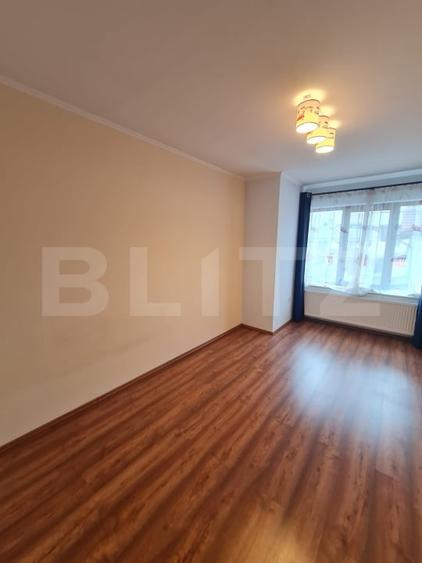 Duplex cu 4 camere cu Canalizare în Florești