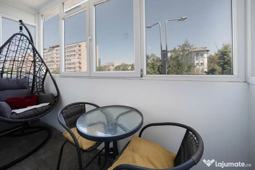 Apartament cu 3 camere decomandat în Ștefan cel Mare
