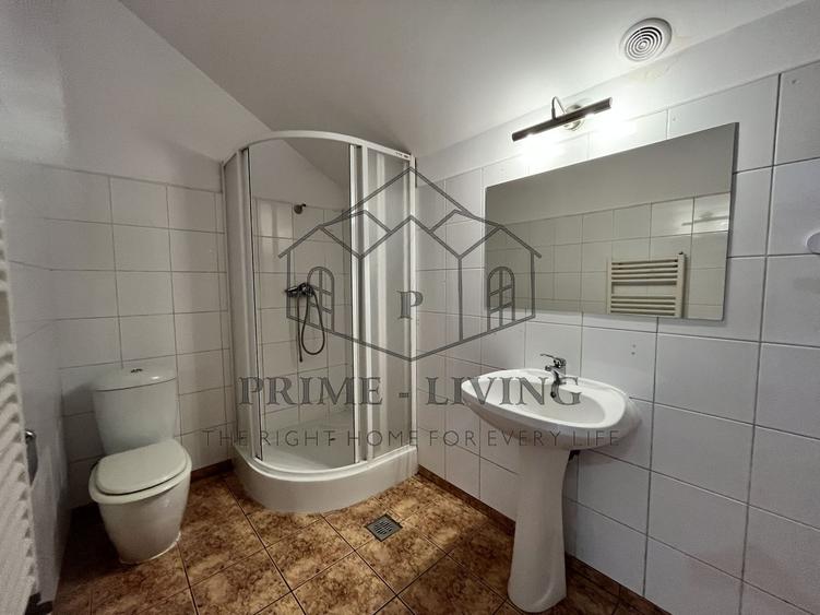 Duplex cu 6 camere cu Canalizare în Străulești