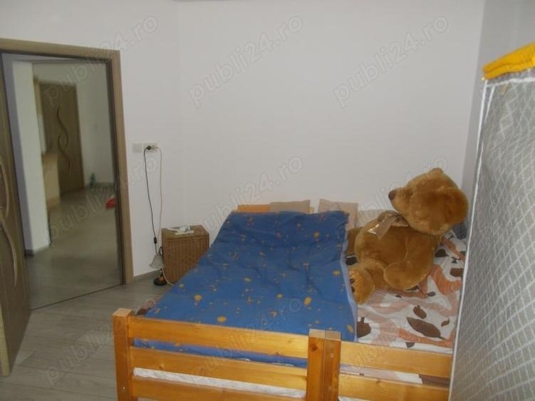 Casă cu 4 camere cu Teren 1800 Mp în Pișchia