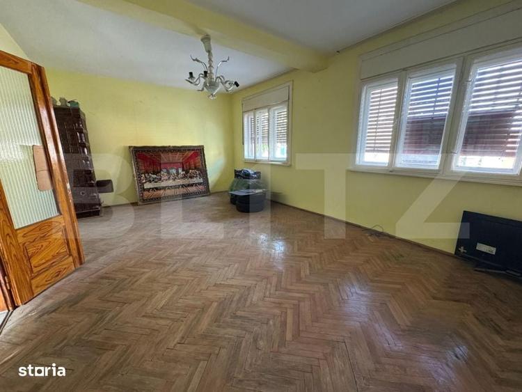 Casă cu 3 camere semidecomandat în Deve