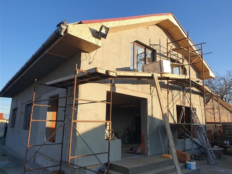 Casă individuală cu 5 camere cu Teren 1480 Mp în Biharia