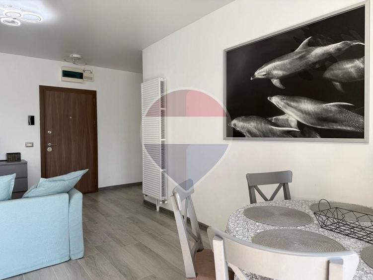 Apartament cu 2 camere decomandat, mobilat în Central