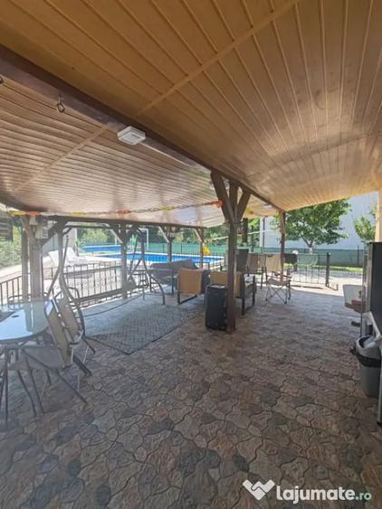 Casă cu 5 camere cu Teren 765 Mp în Valea Borcutului