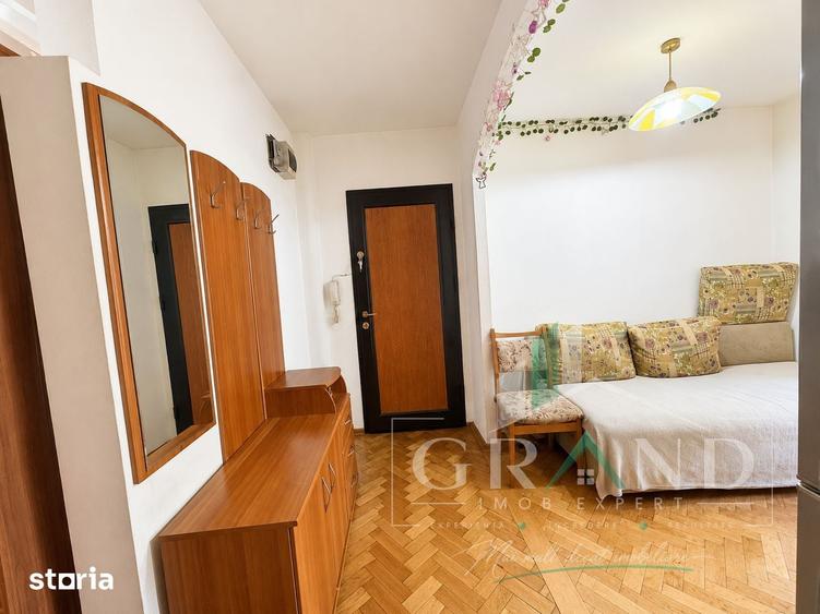 Apartament 3 camere, zona Interservisan - 9