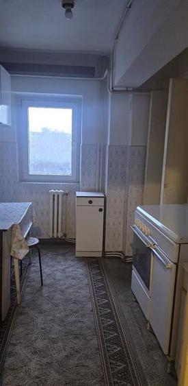 Apartament cu 4 camere decomandat, mobilat în Independenței