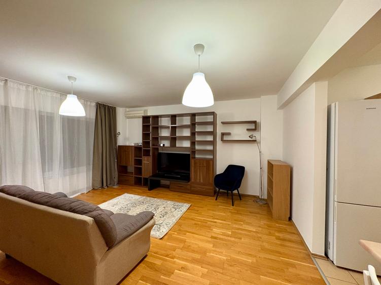 Apartament cu 3 camere decomandat în Dristor