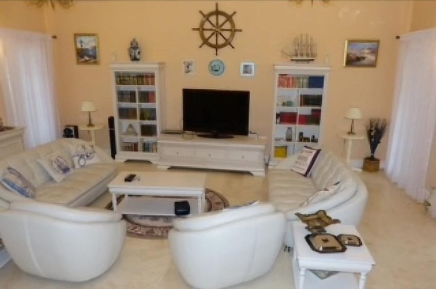 Duplex cu 8 camere cu Piscina în Mamaia-Sat