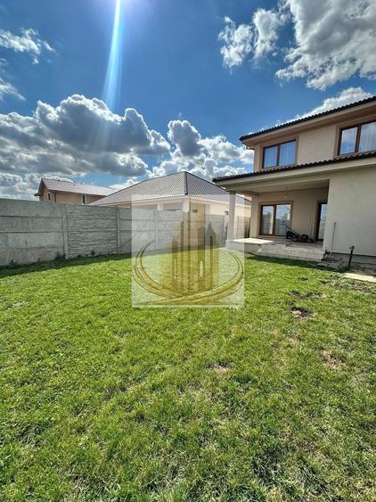 Duplex cu 4 camere cu Canalizare în Săcălaz