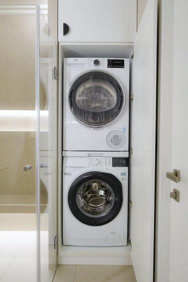 Apartament cu 2 camere semidecomandat, mobilat în Bună Ziua
