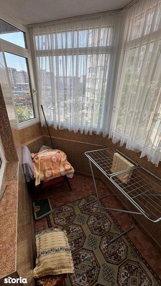 Apartament cu 2 camere decomandat, mobilat în City Park Mall
