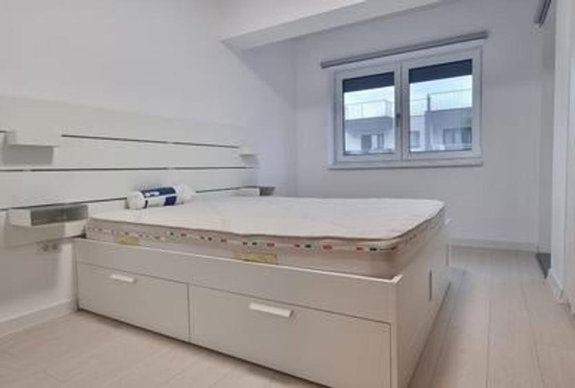 Apartament cu 2 camere semidecomandat, mobilat în Berceni