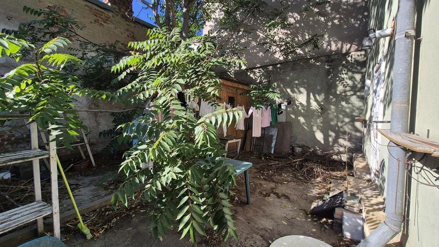 Casă individuală cu 6 camere cu Canalizare în Turda